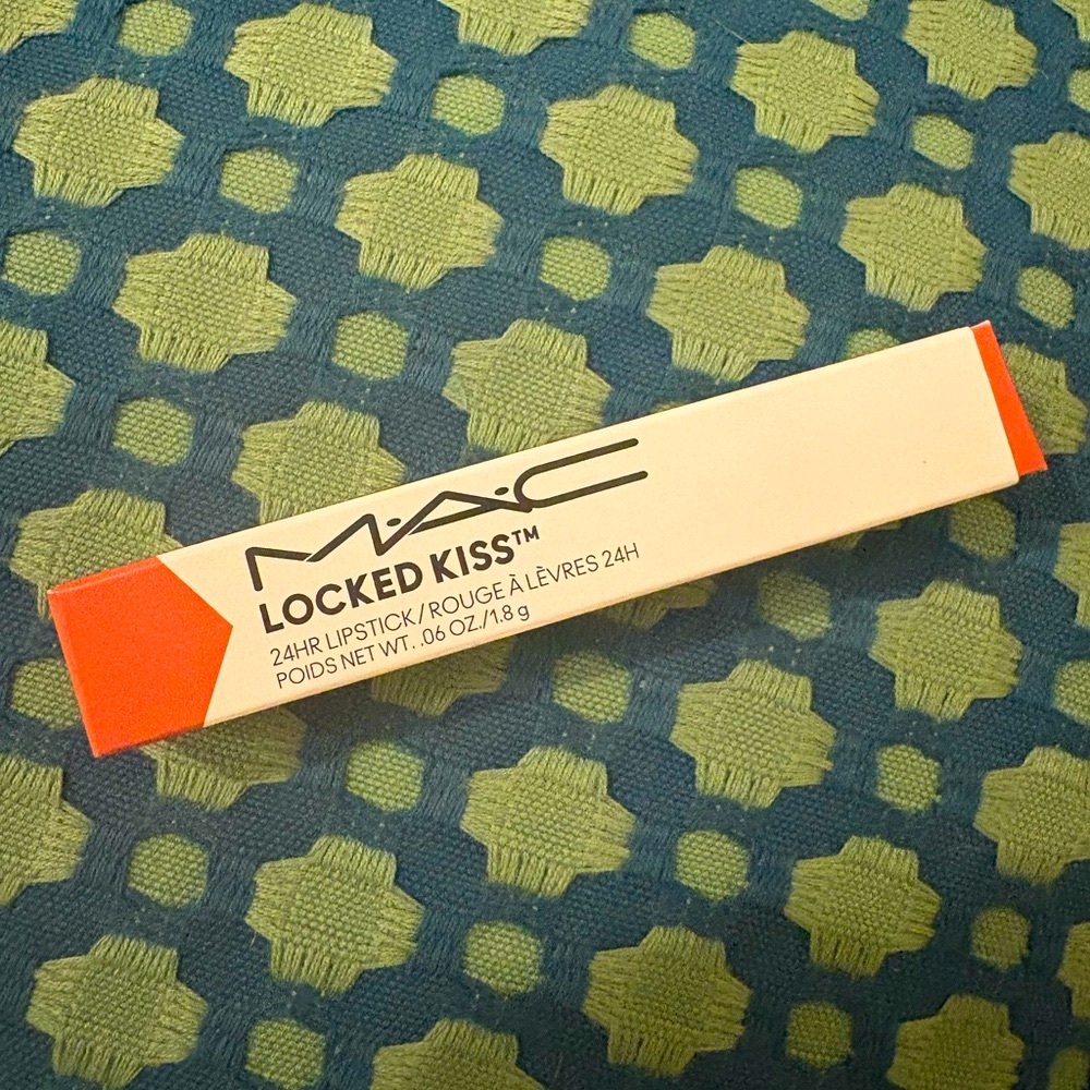 MAC Locked Kiss Lipstick in Matte #61 Mischief - NIB